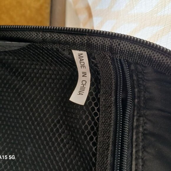 LUCA VERGANI MAKE UP TRAVEL HARDCASE BAG With Strap Black 12x8x7 Approximately - Picture 7 of 9